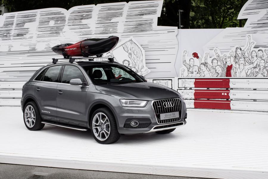  Audi Q3 2.0 TDI Quattro with Camping Tent 2014 года  (фото 5 из 24)